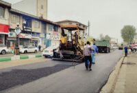 تداوم اجرای عملیات آسفالت در سطح معابر شهر رشت